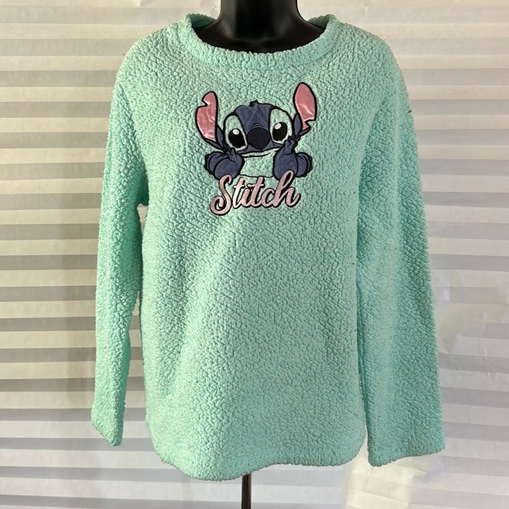 Disney Stitch 2-Piece Women’s Pajama Set Size 4-6 Cute Sleepwear Lounge Set